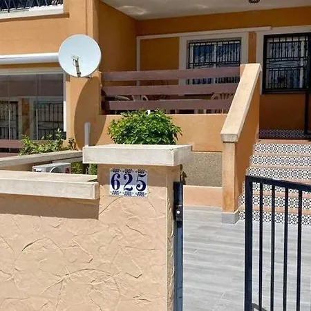 Belvilla By Oyo Bungalow Semesterbostad Torrevieja